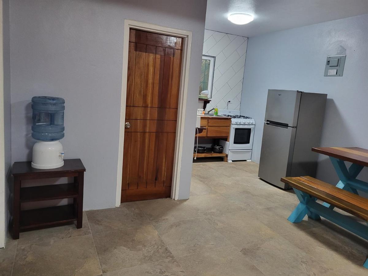 Ferienwohnung Rachel Land Caye Caulker Exterior foto