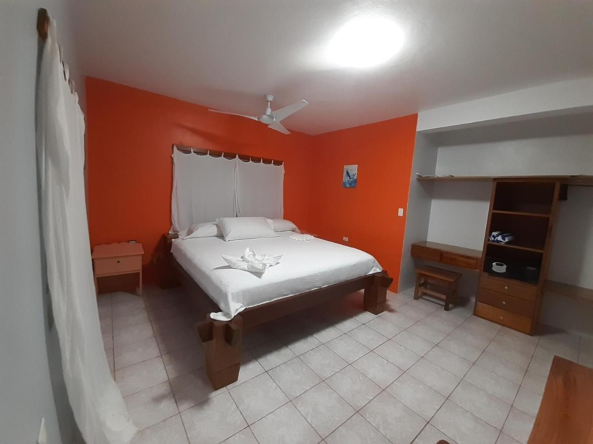 Ferienwohnung Rachel Land Caye Caulker Exterior foto
