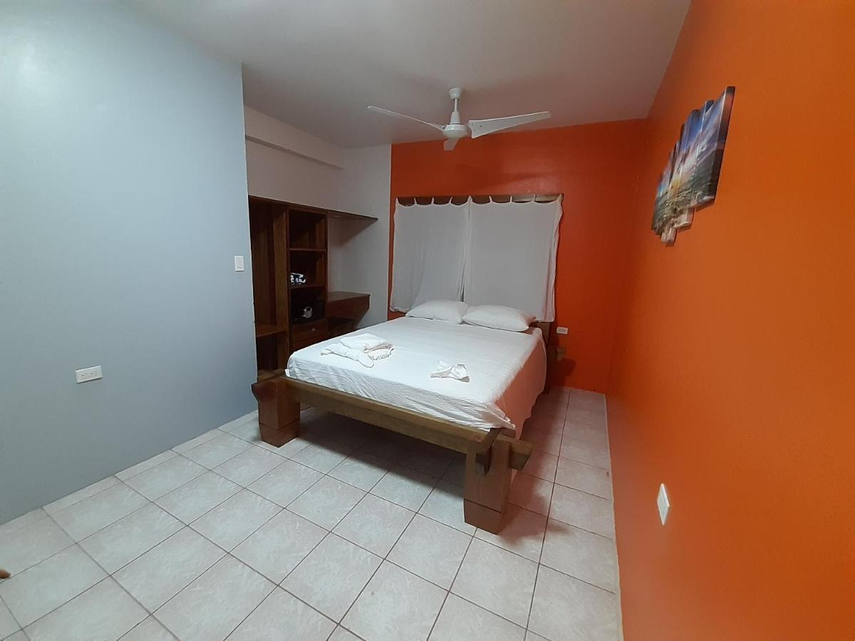 Ferienwohnung Rachel Land Caye Caulker Exterior foto