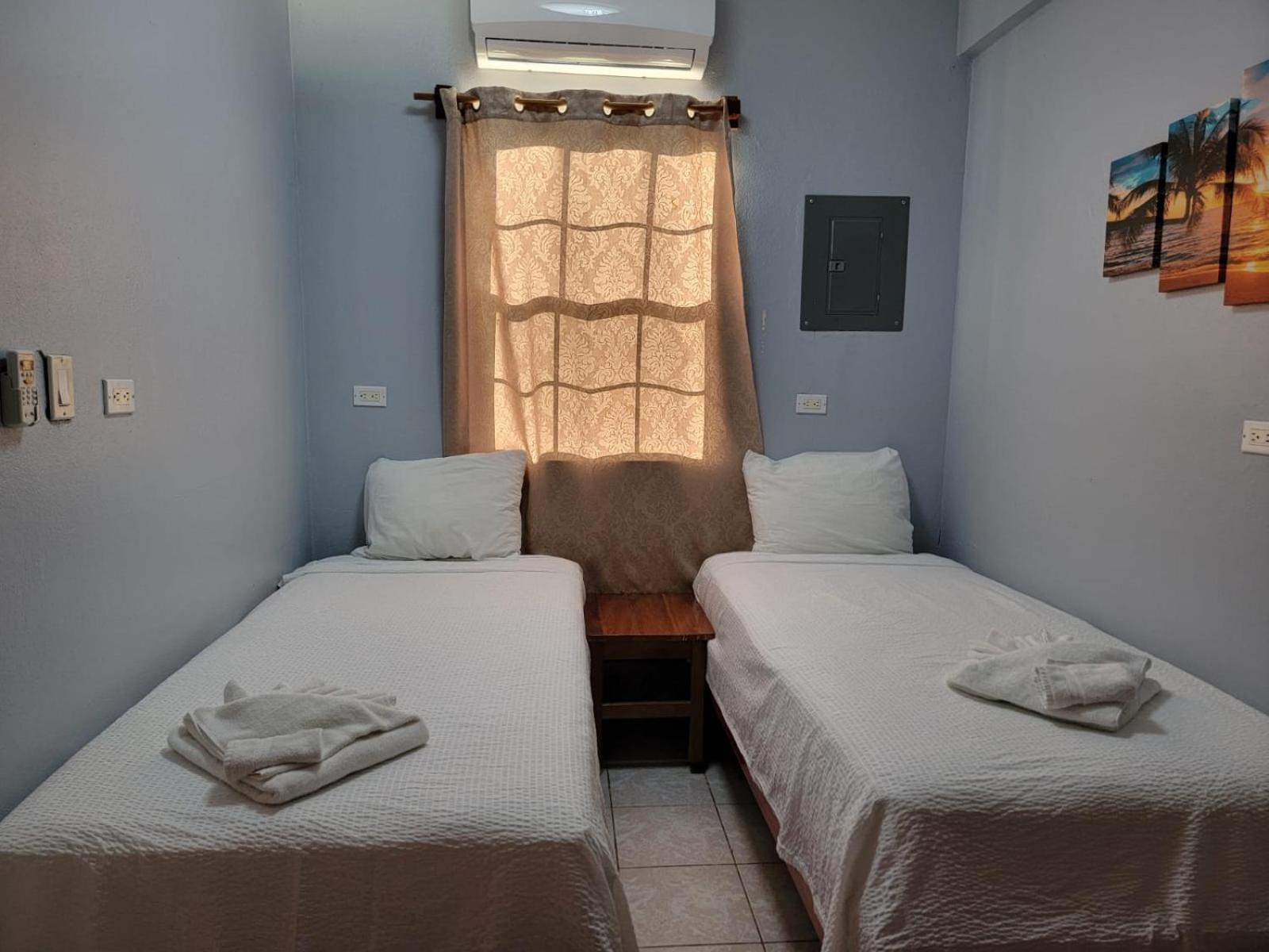 Ferienwohnung Rachel Land Caye Caulker Exterior foto
